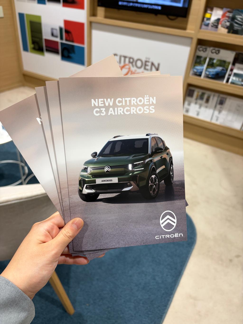 NEW CITROËN C3 AIRCROSSの冊子が、届きました！